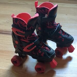 Roller Derby Kids Black and Red Adjustable Roller Skates Kids Size 12-2